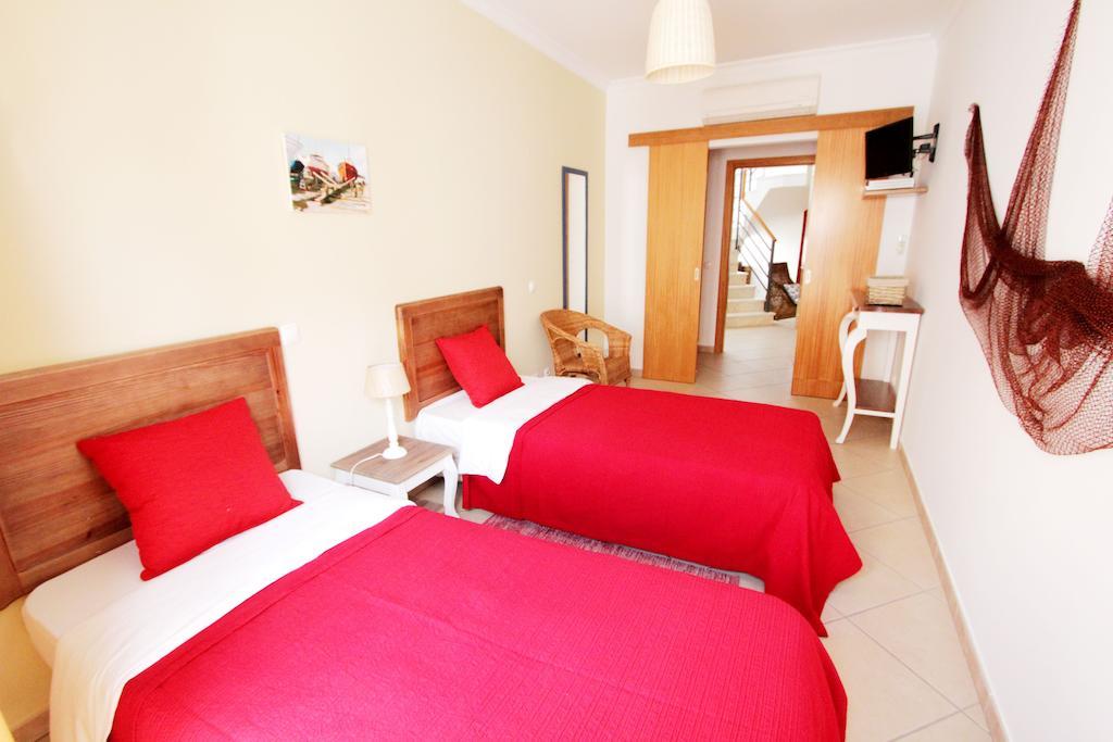 Casa A Sul - Lagos Guesthouses Ruang foto